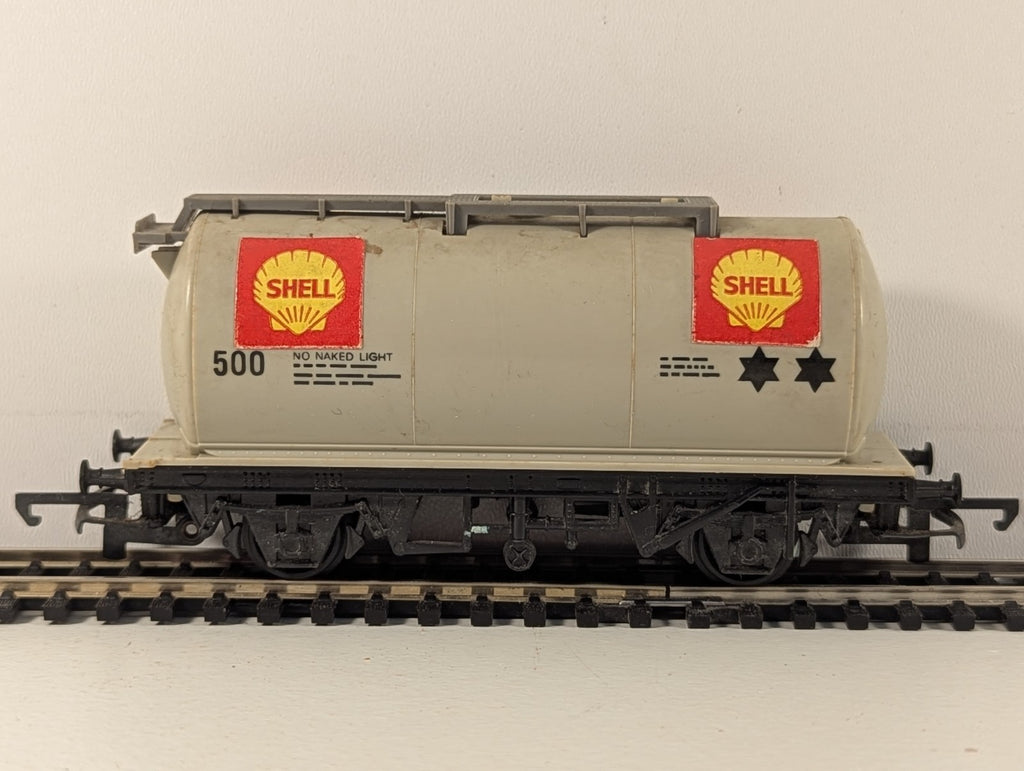 Hornby Railways R020 OO Gauge Shell Tank Wagon - Boxed