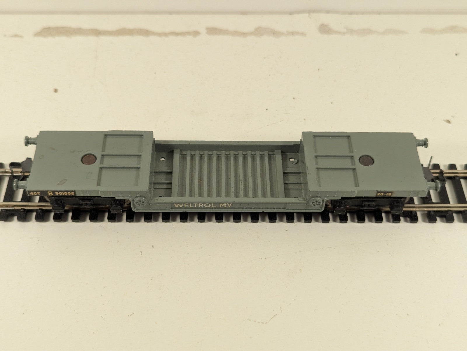 Hornby Dublo 32059 40 Ton Bogie Well Wagon OO Gauge - Boxed
