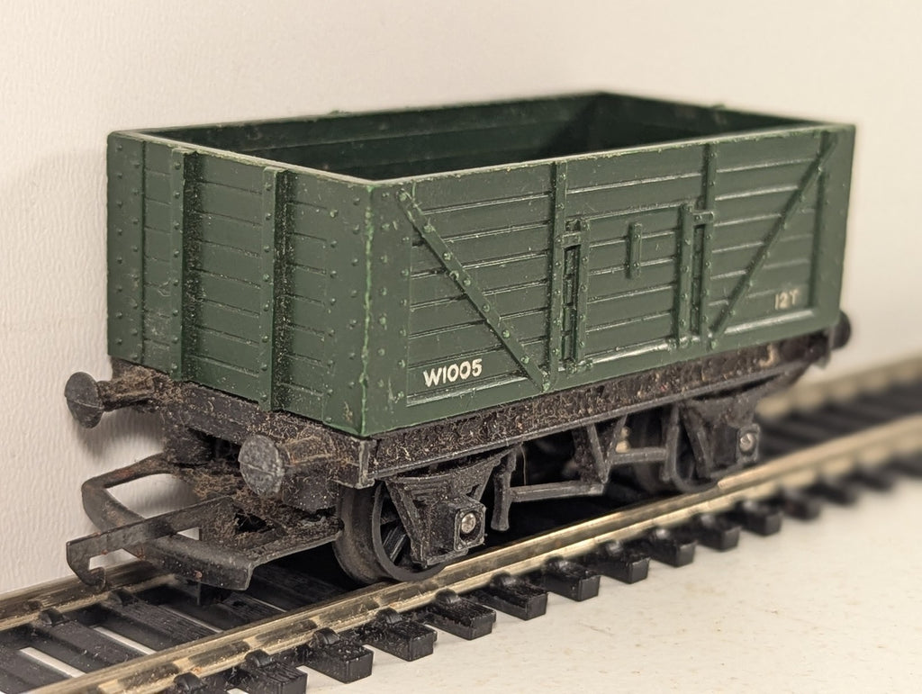 Tri-ang OO Gauge 5-Plank Open Wagon Goods Wagon W1005 BR Green R10
