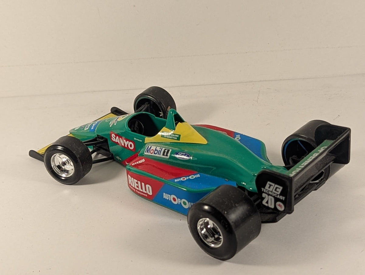 Bburago 1:24 Benetton Ford B188 Die-cast Model Car 20