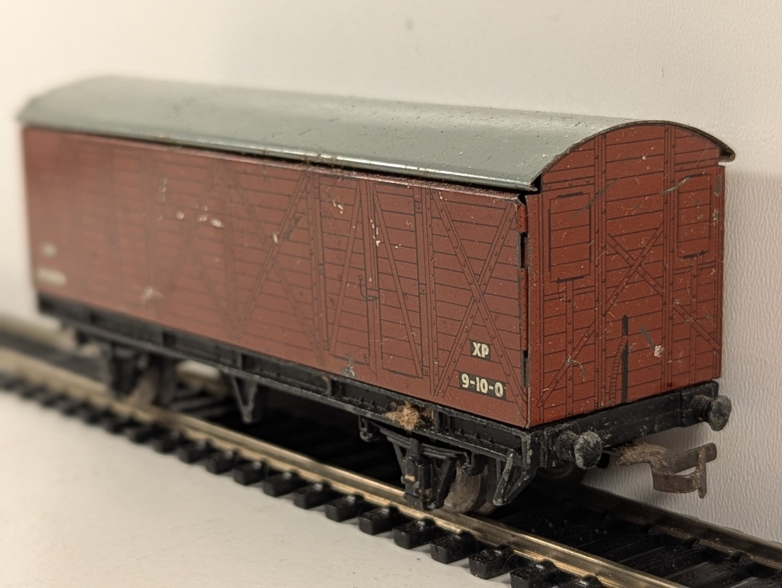 Hornby Dublo Long Wheelbase Ventilated Van OO Gauge
