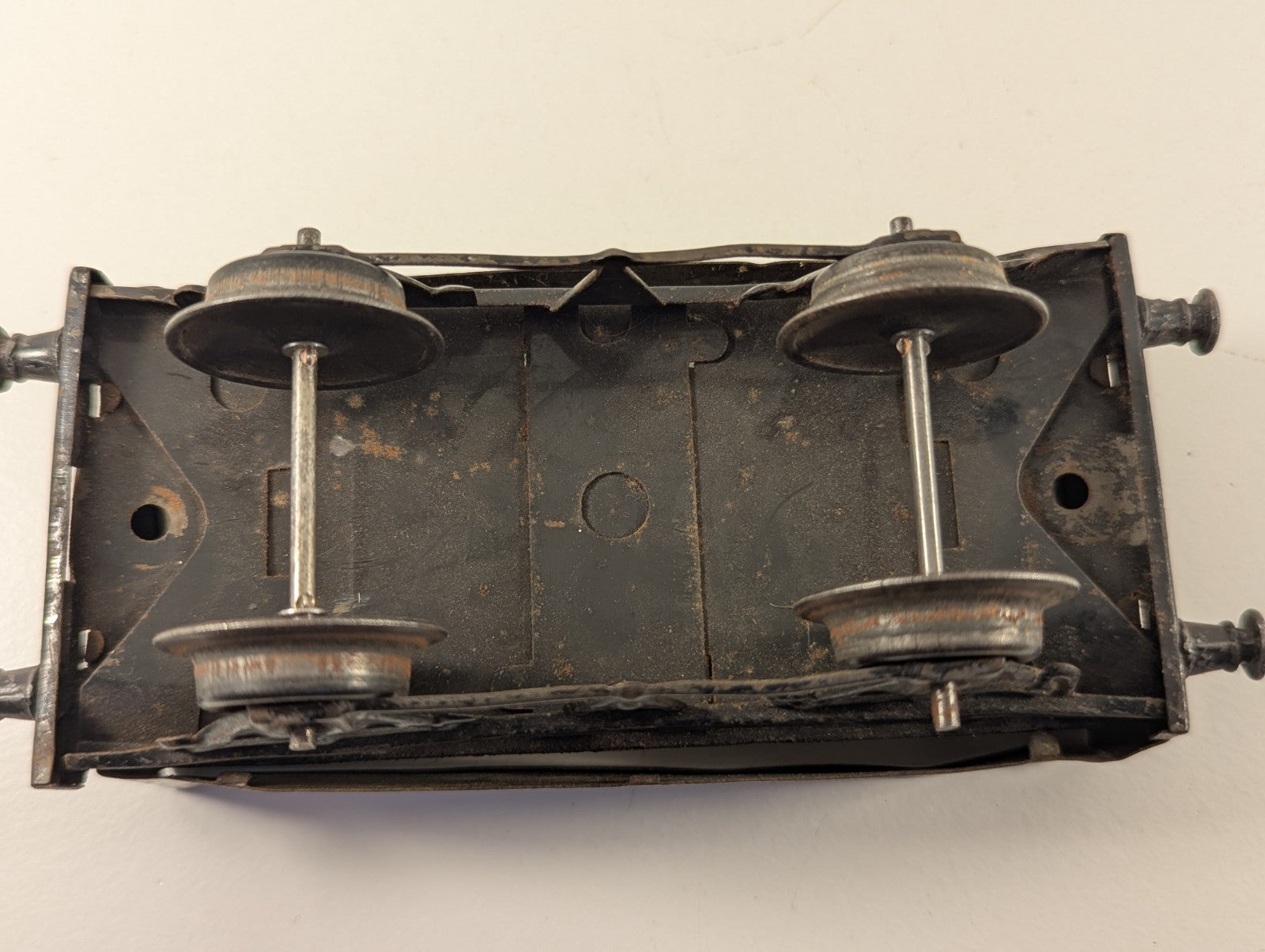 Hornby Series O Gauge North Eastern Open Wagon - Missing Couplings