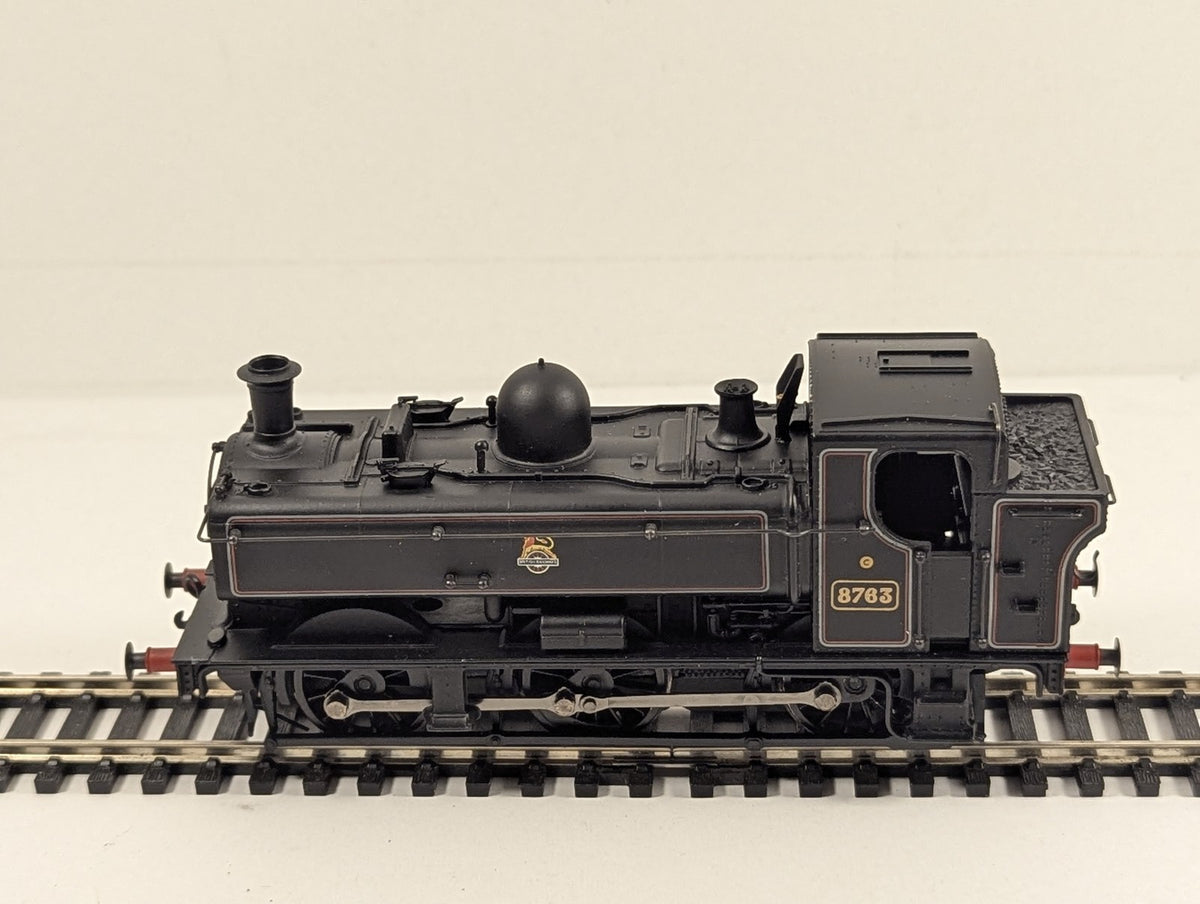 Bachmann OO Gauge Class 8750 Pannier Tank Steam Locomotive 8763 BR Lined Black