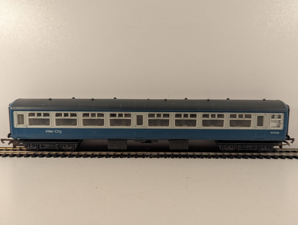 Hornby R921 OO Gauge BR Mk2 Inter-City Second Class Coach M5120 - Rusty Coupling