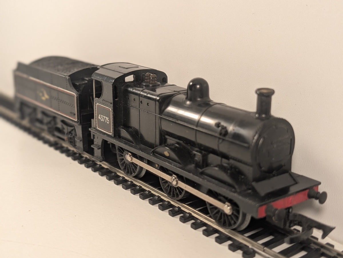 Tri-ang R251 OO Gauge Class 3F 0-6-0 No. 43775 – Wrong Tender