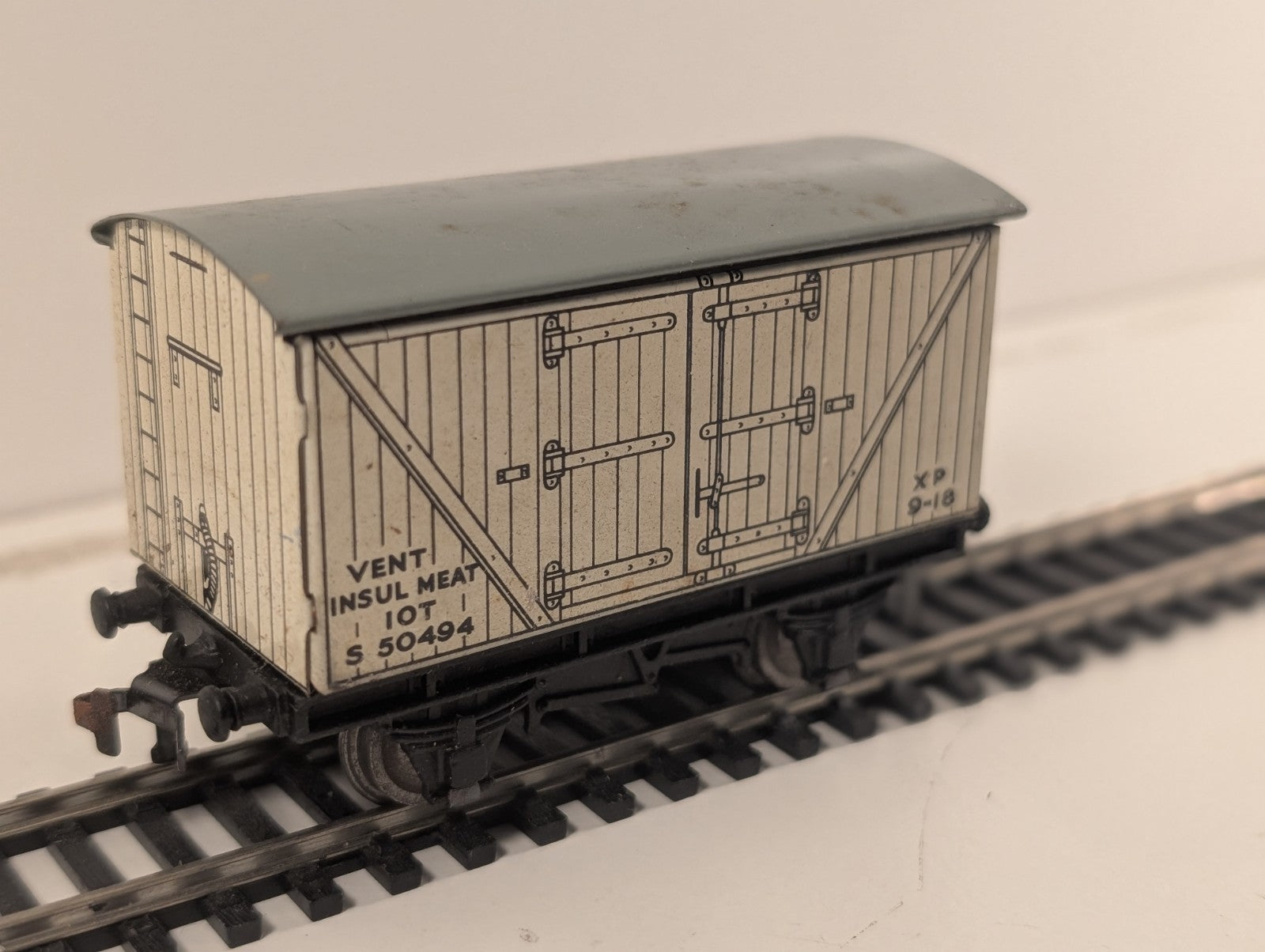 Hornby Dublo 10 Ton Insulated Meat Van