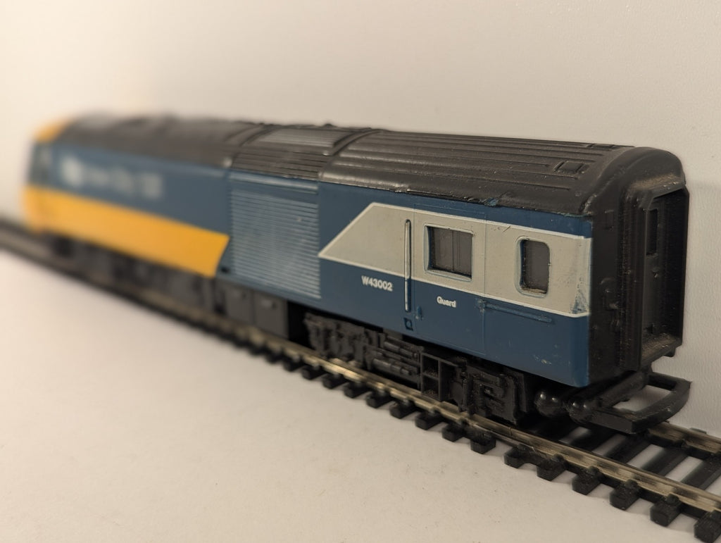 Hornby OO Gauge Class 43 HST Dummy Power Car Diesel Locomotive W43002