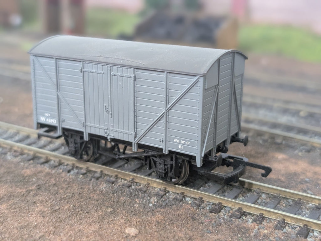 Hornby R1130V GWR Twin Vent Van W43892 Grey