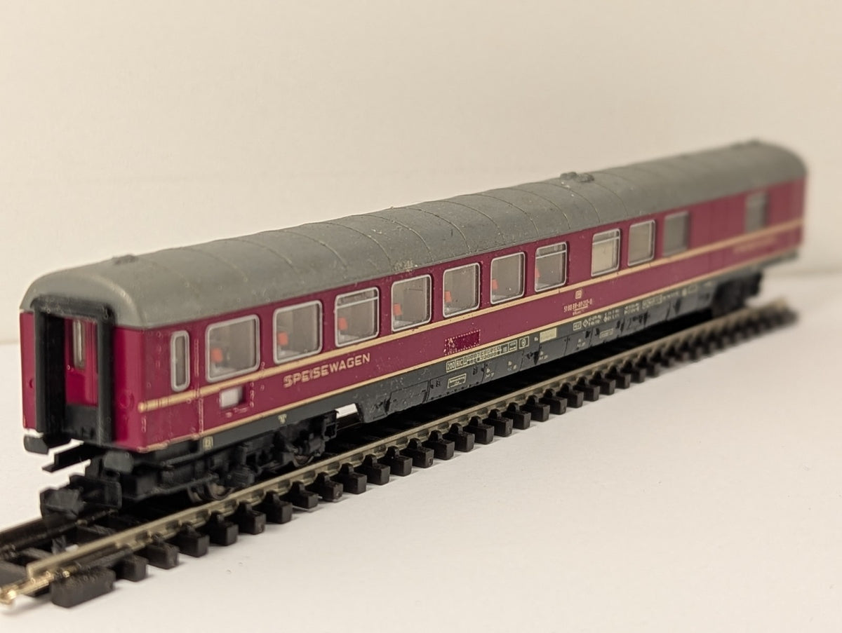 Fleischmann N Gauge 8112 K Speisewagen Dining Car (Missing Coupling)