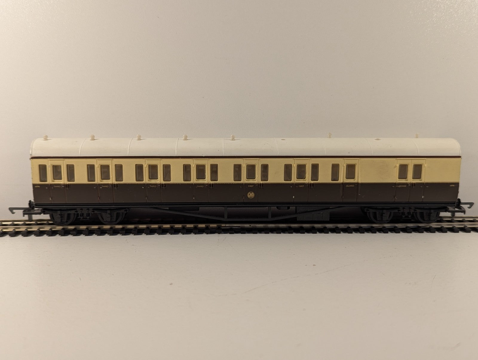 Airfix 54250 OO Gauge GWR Suburban Brake Coach