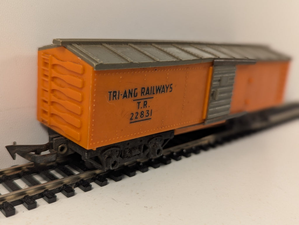 Tri-ang Railways OO Gauge TR22831 Orange Box Car