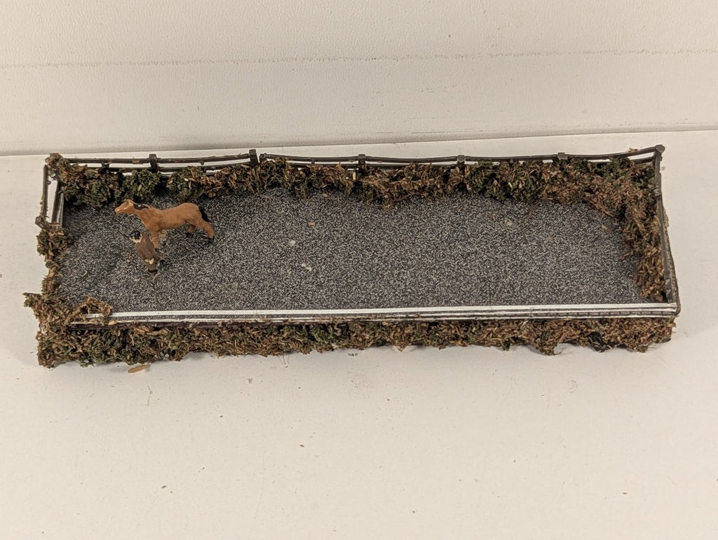 Scratchbuilt N Gauge Roadside Diorama with Horse and Groom Scenic Accessory