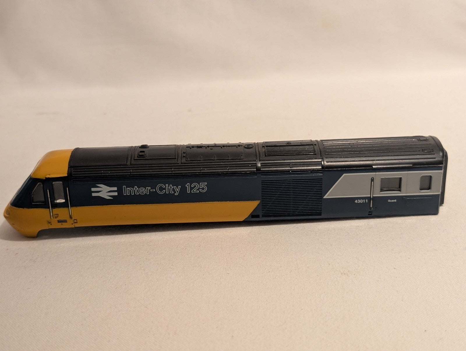 Hornby OO Gauge InterCity 125 Class 43 HST Body Shell
