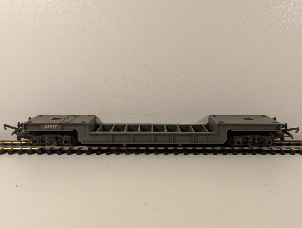 Tri-ang R118 Bogie Well Wagon Goods Wagon 41917 Grey
