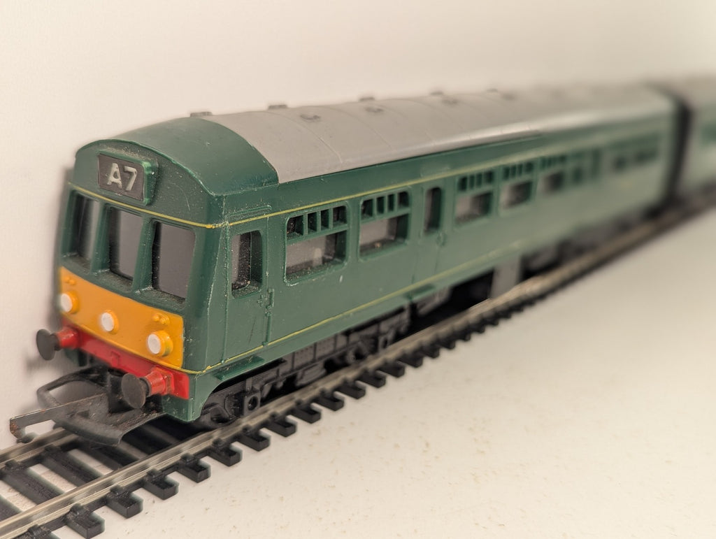 Hornby OO Gauge Class 101 2-Car DMU Diesel Multiple Unit M79079 & M79632