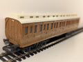 Hornby R332 OO Gauge First Class Clerestory Composite Coach