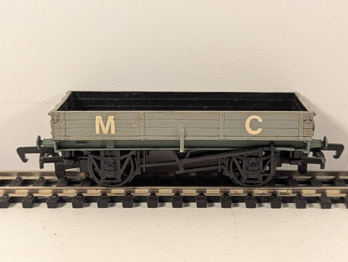 Mainline OO Gauge 5-Plank Open Wagon Goods Wagon M&C Grey 37-143
