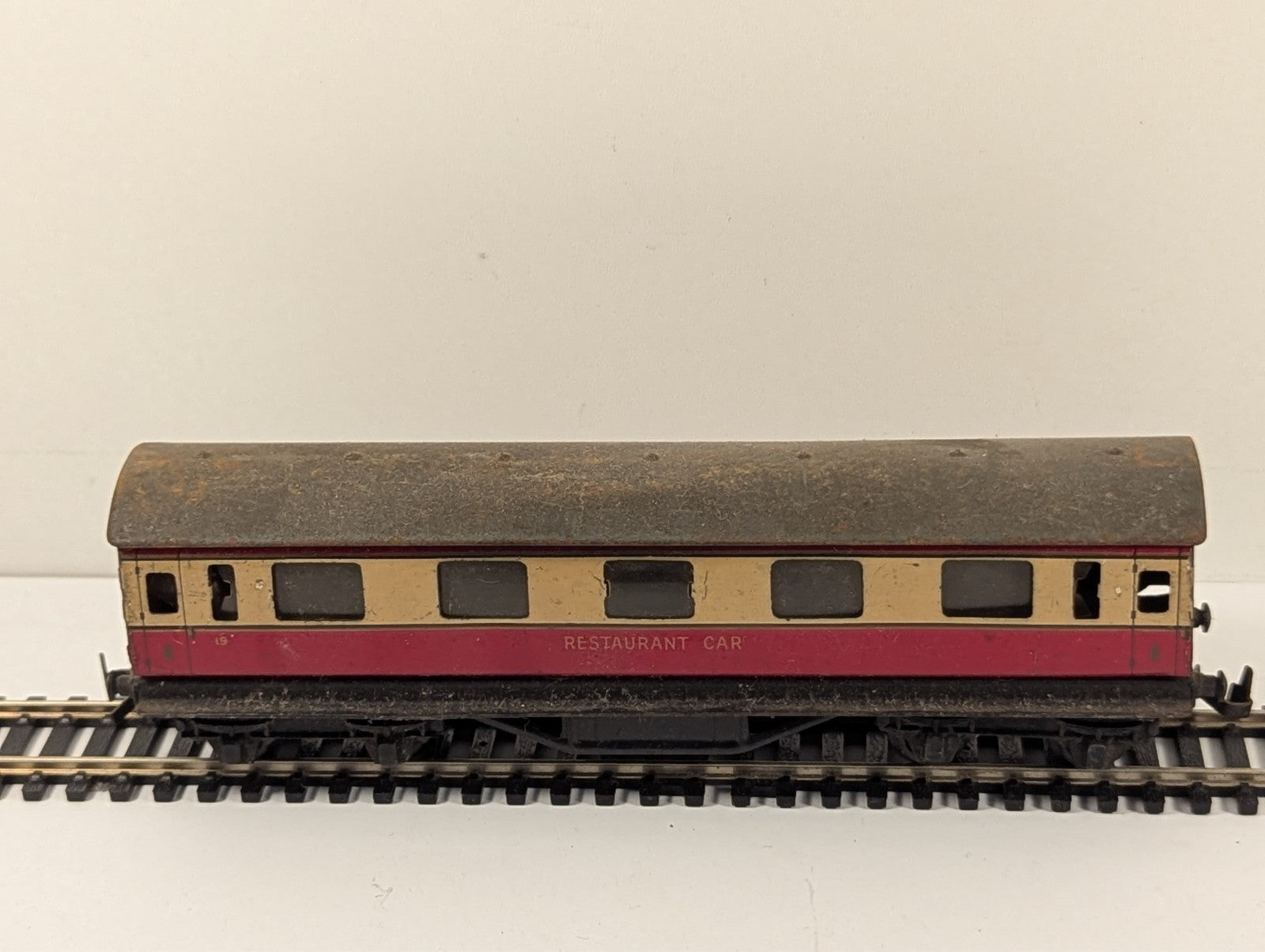 Trix OO Gauge Restaurant Car