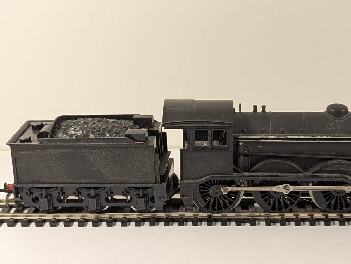Tri-ang Hornby R150 OO Gauge Class B12 4-6-0 – Repainted