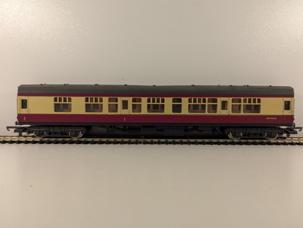 Lima OO Gauge LMS Stanier Corridor First Passenger Coach M34628