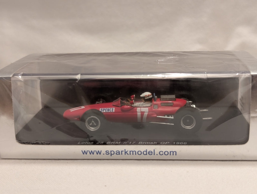 Spark 1:43 Lotus 25 BRM No.17 British GP 1966 Mike Spence Die-cast Car Red S1853