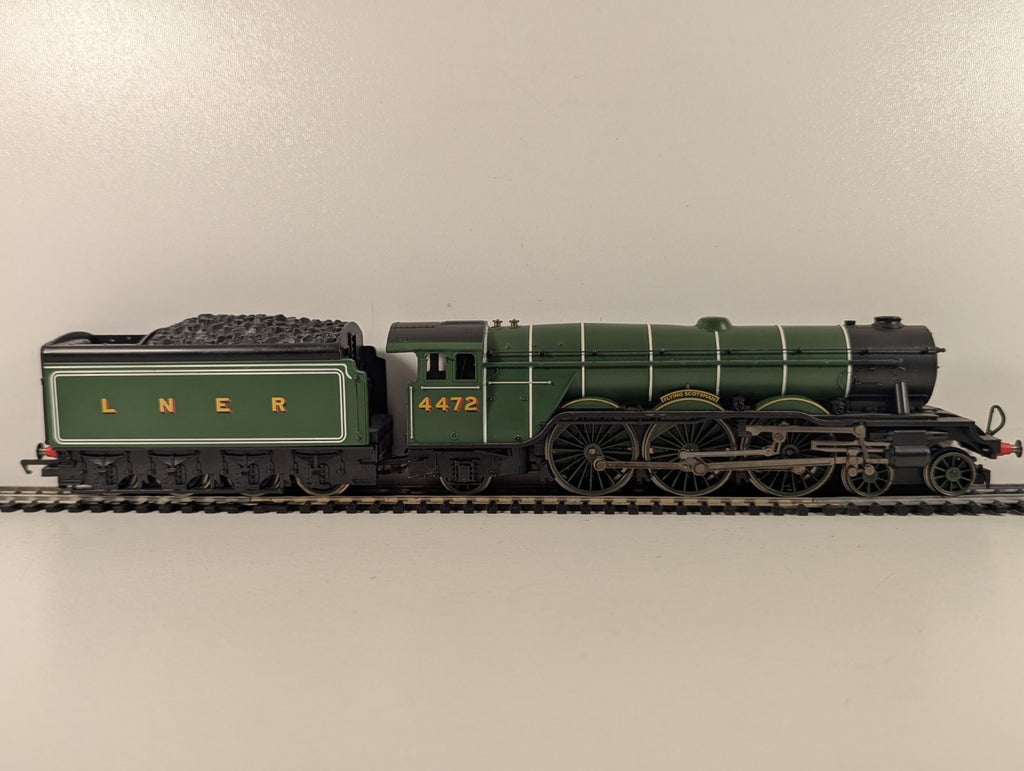 Hornby OO Gauge LNER Class A3 4-6-2 Flying Scotsman 4472 - LNER Green
