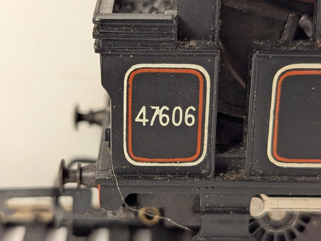 Tri-ang OO Gauge Class 3F Jinty 0-6-0T Steam Locomotive 47606 BR Black R52