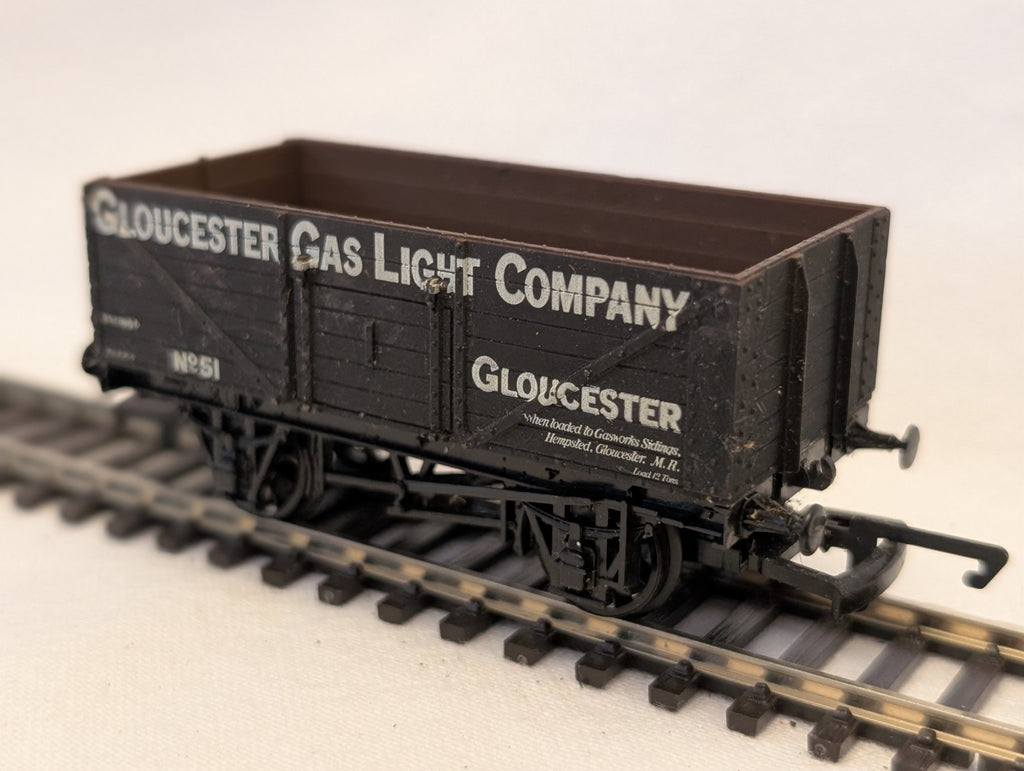 Dapol OO Gauge Gloucester Gas Light Company 7 Plank Wagon Goods Wag