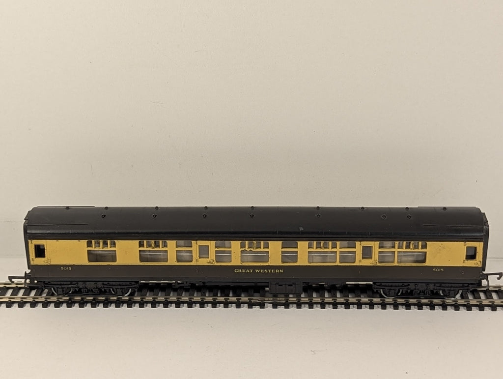 Hornby OO Gauge GWR Collett Composite Coach Passenger Coach 5015