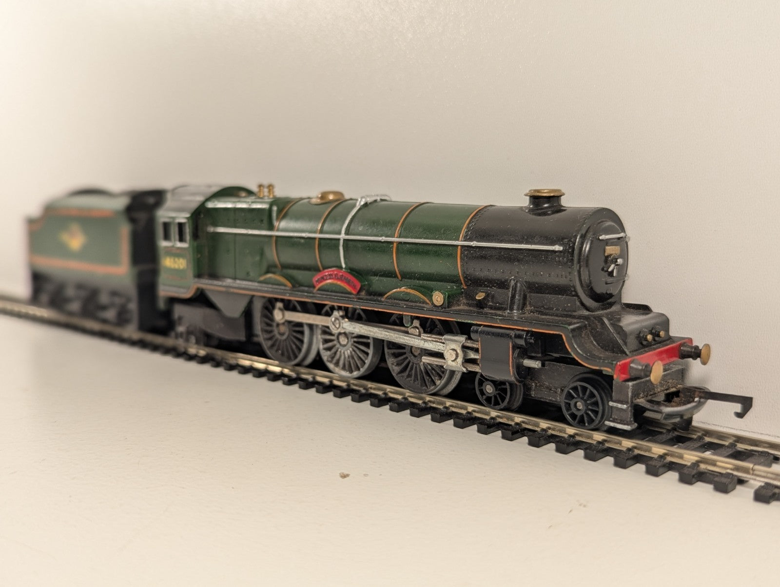 Tri-ang OO Gauge BR Class 8P 4-6-2 "Princess Elizabeth" Steam - Repainted