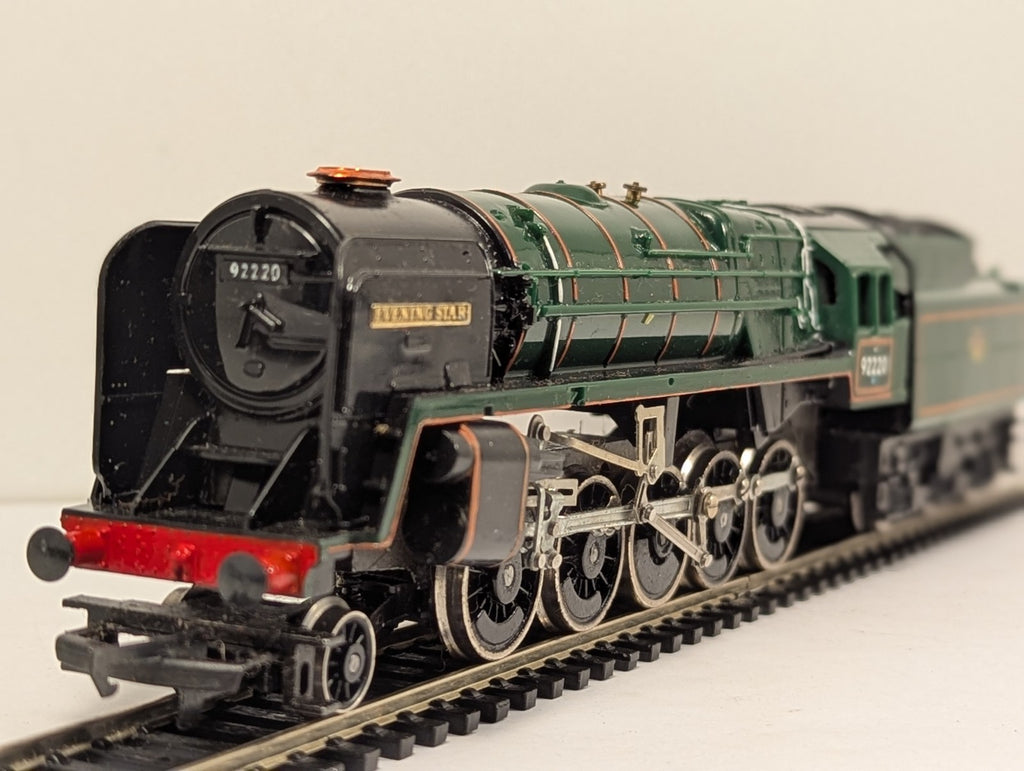 Tri-ang Hornby OO Gauge Evening Star Steam Locomotive 92220 BR Green