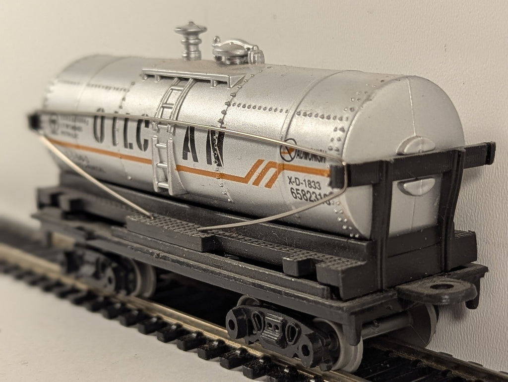 HO Gauge Oil Can Tanker Tank Wagon 6582318 Silver with orange stripe