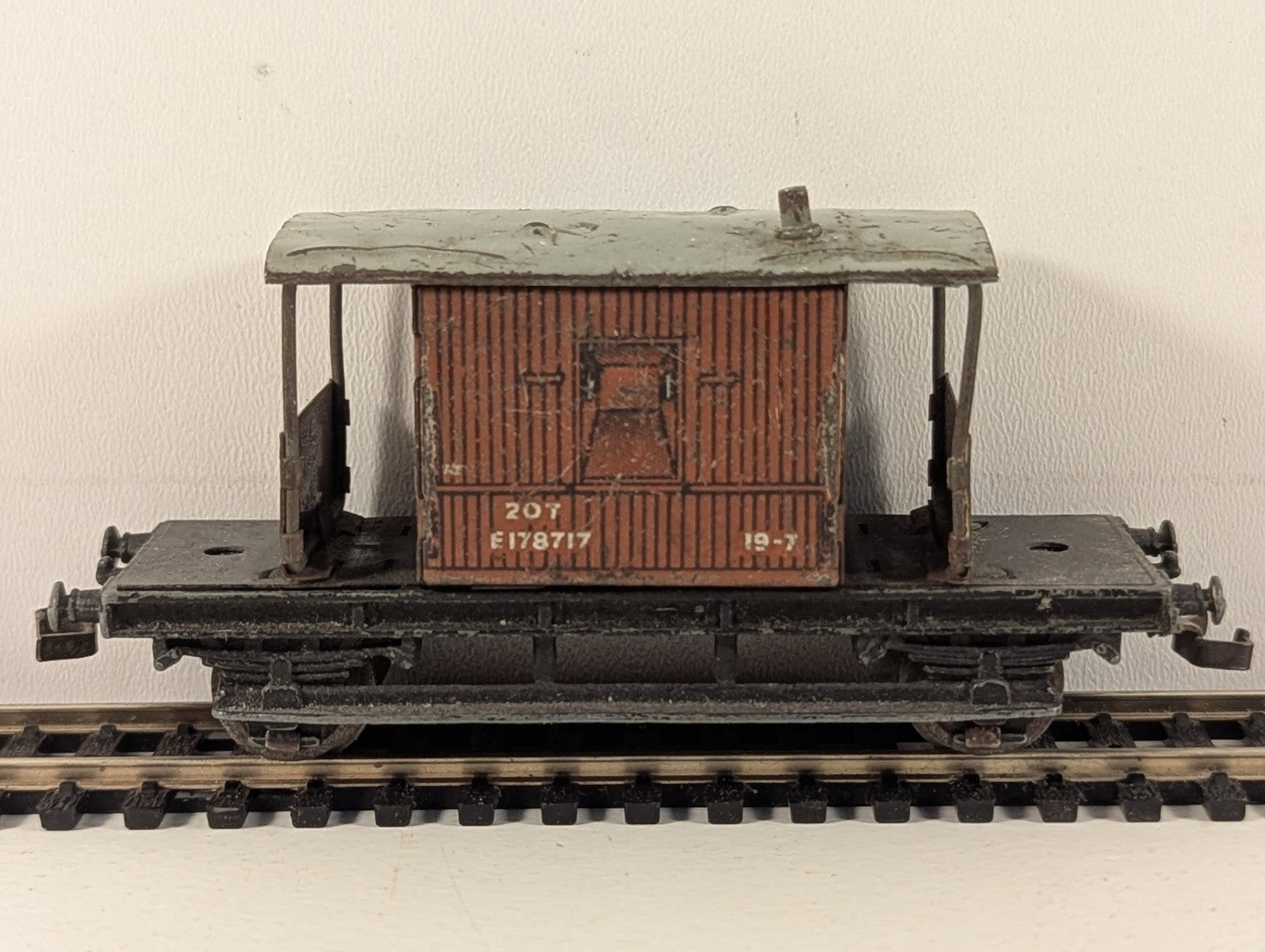 Hornby Dublo BR 20 Ton Goods Brake Van OO Gauge