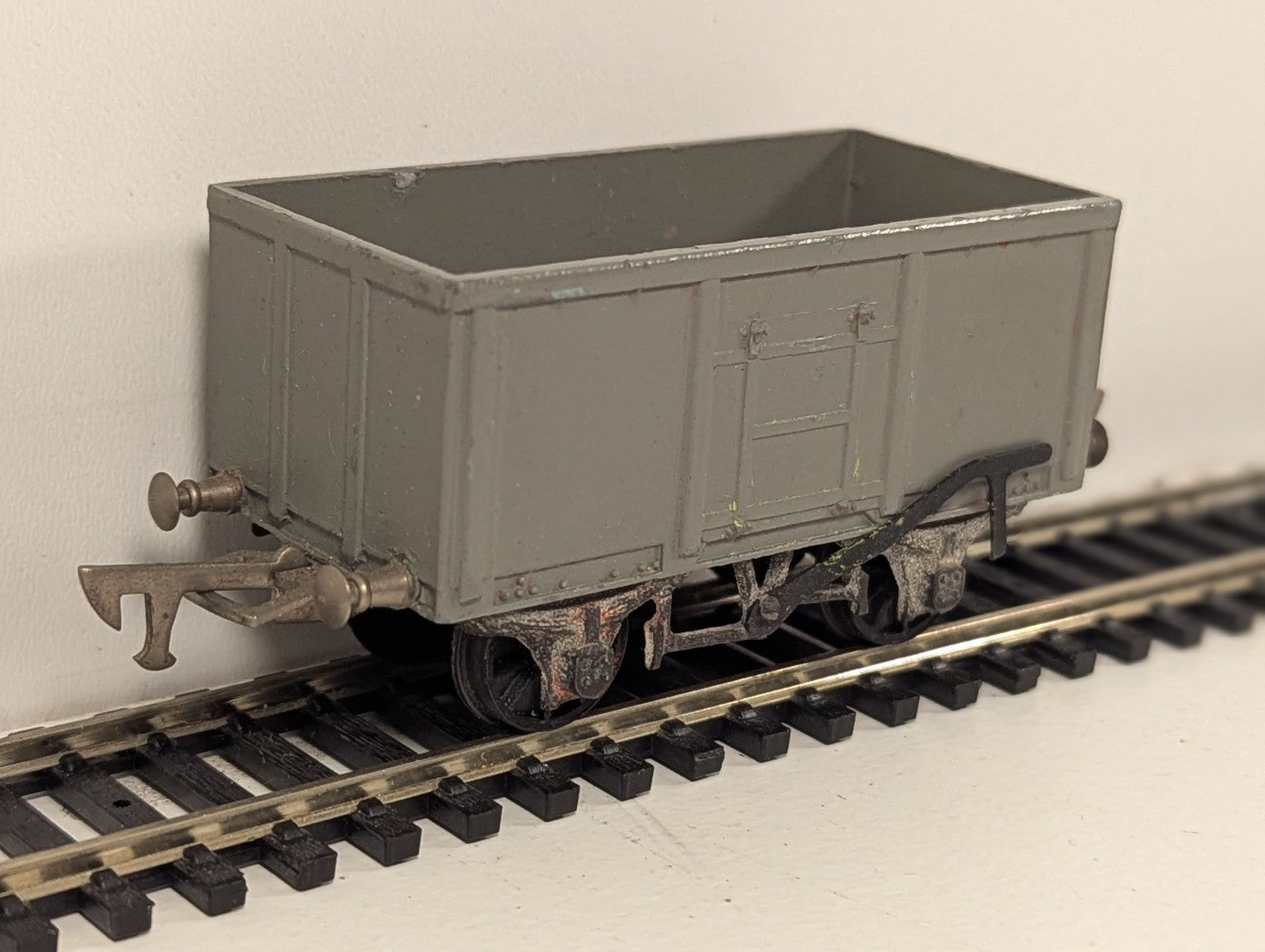 Graham Farish OO Gauge BR 16 Ton Mineral Wagon