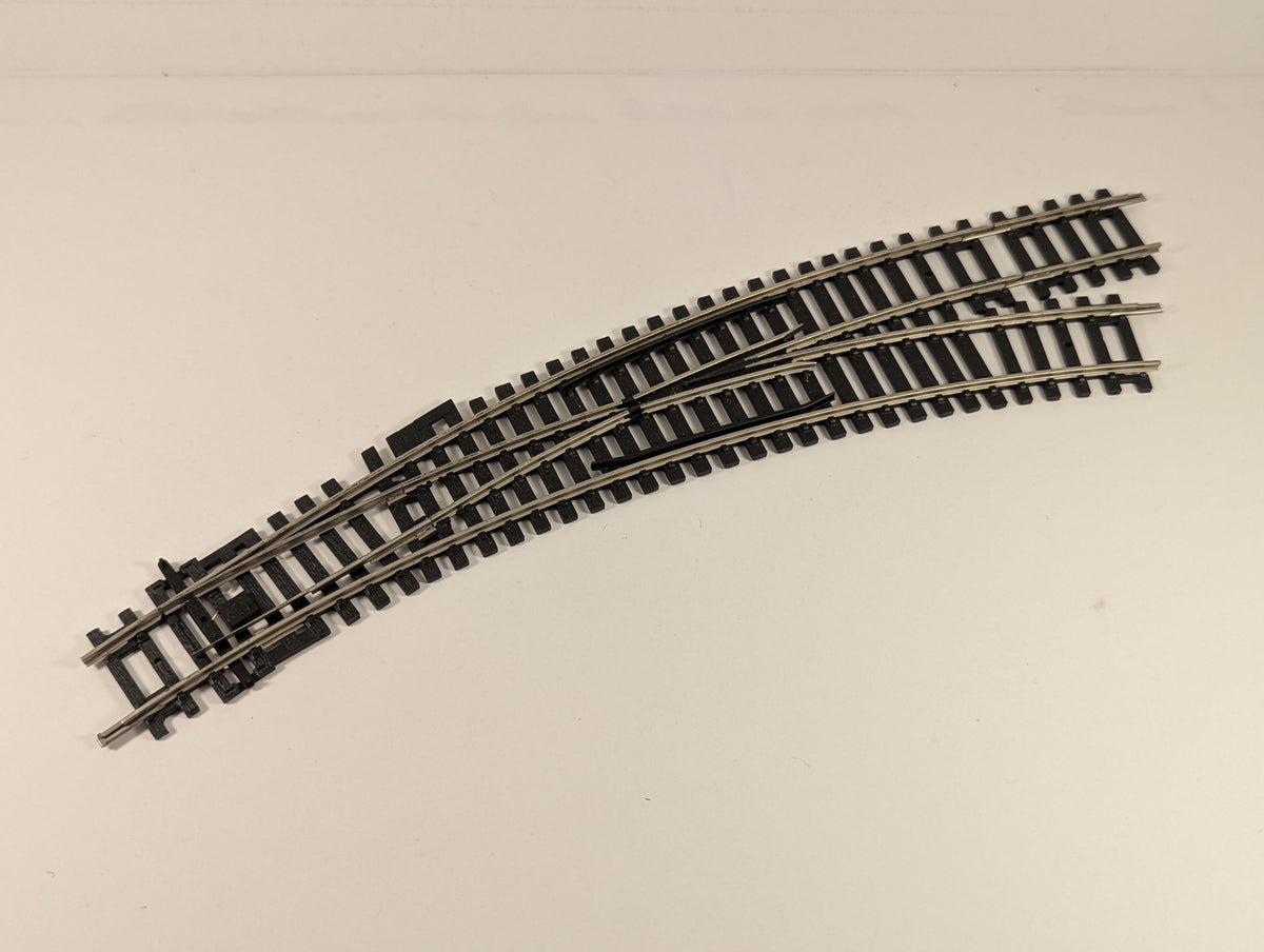 Hornby OO Gauge Right Hand Curved Point Track R8075