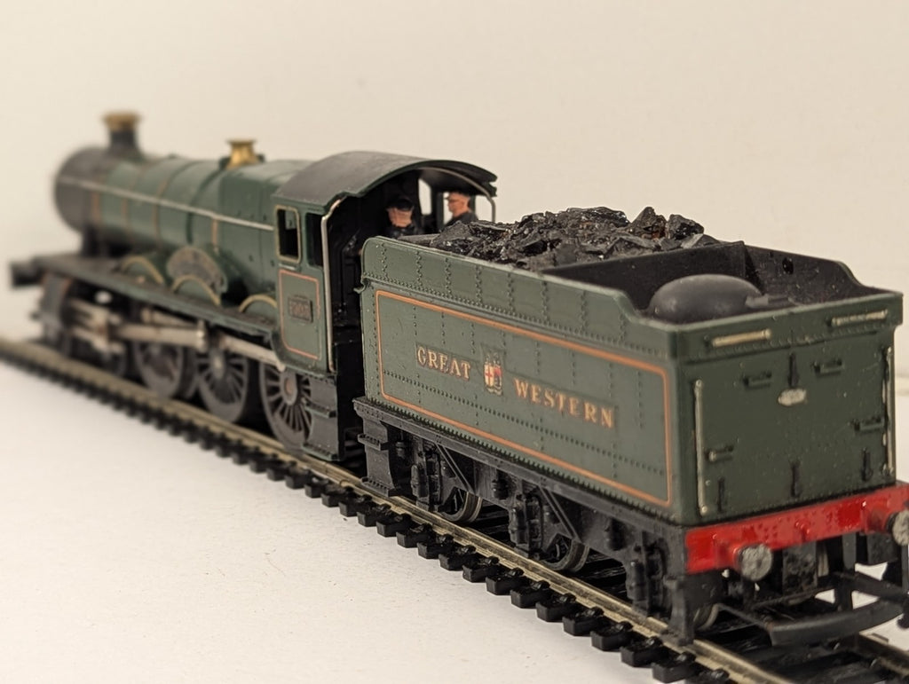 Tri-ang OO Gauge Class 4900 Hall Class 'Astley Hall' Locomotive 490