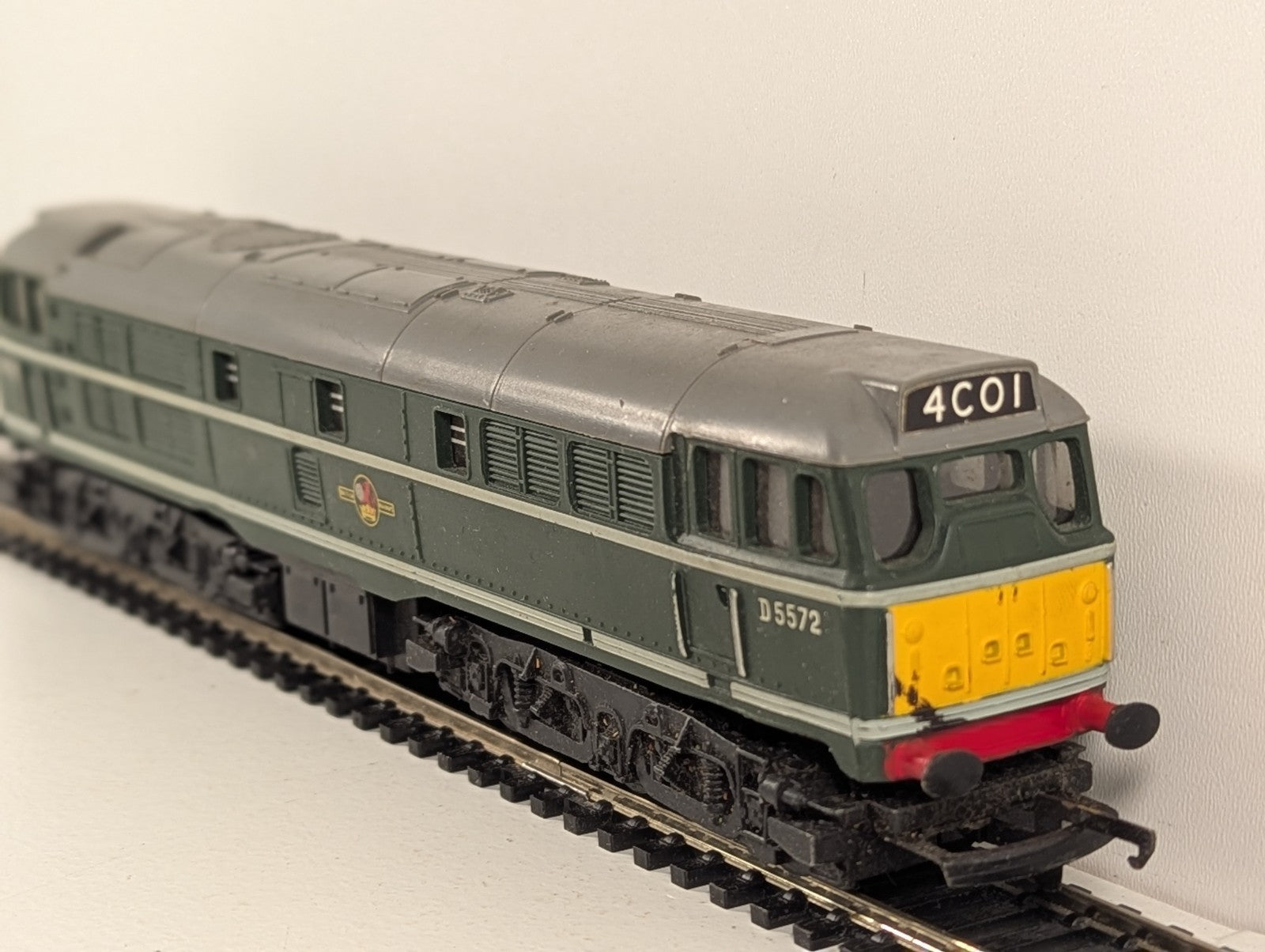 Tri-ang R357 Class 31 D5572 BR Green Spares/Repair
