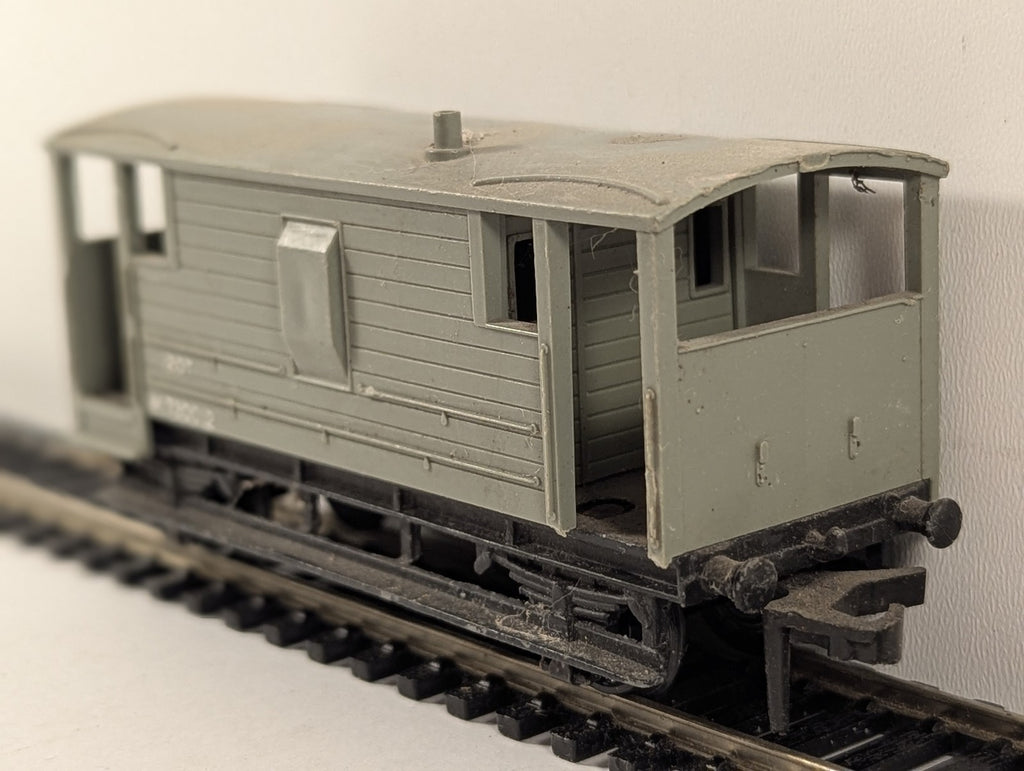 Hornby Dublo OO Gauge LMR 20-Ton Goods Brake Van Goods Wagon M730012 BR LMR Grey