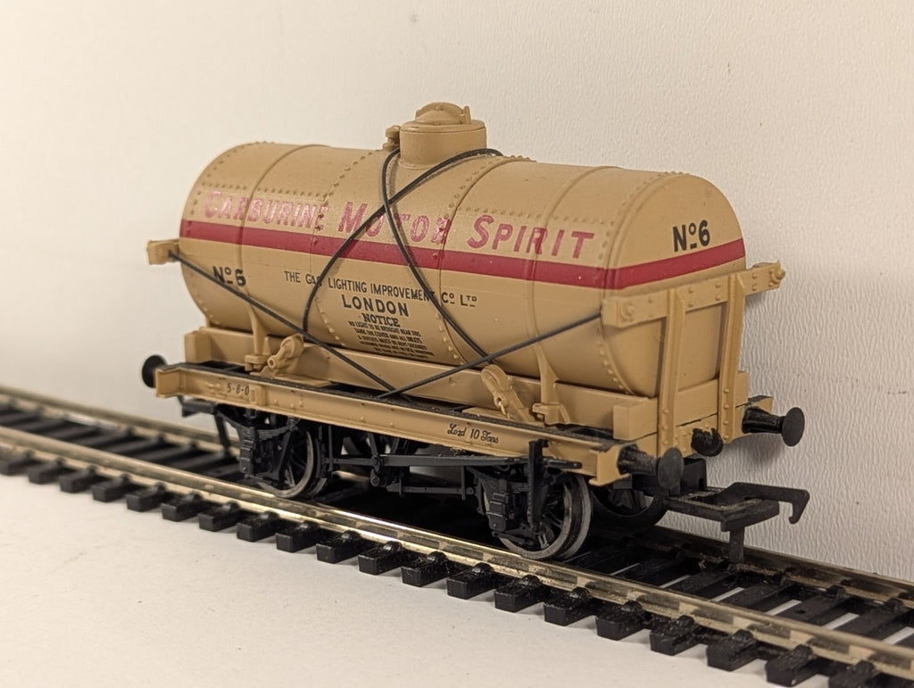 Bachmann OO Gauge 14 Ton Tank Wagon Carburine Motor Spirit 6 37-061