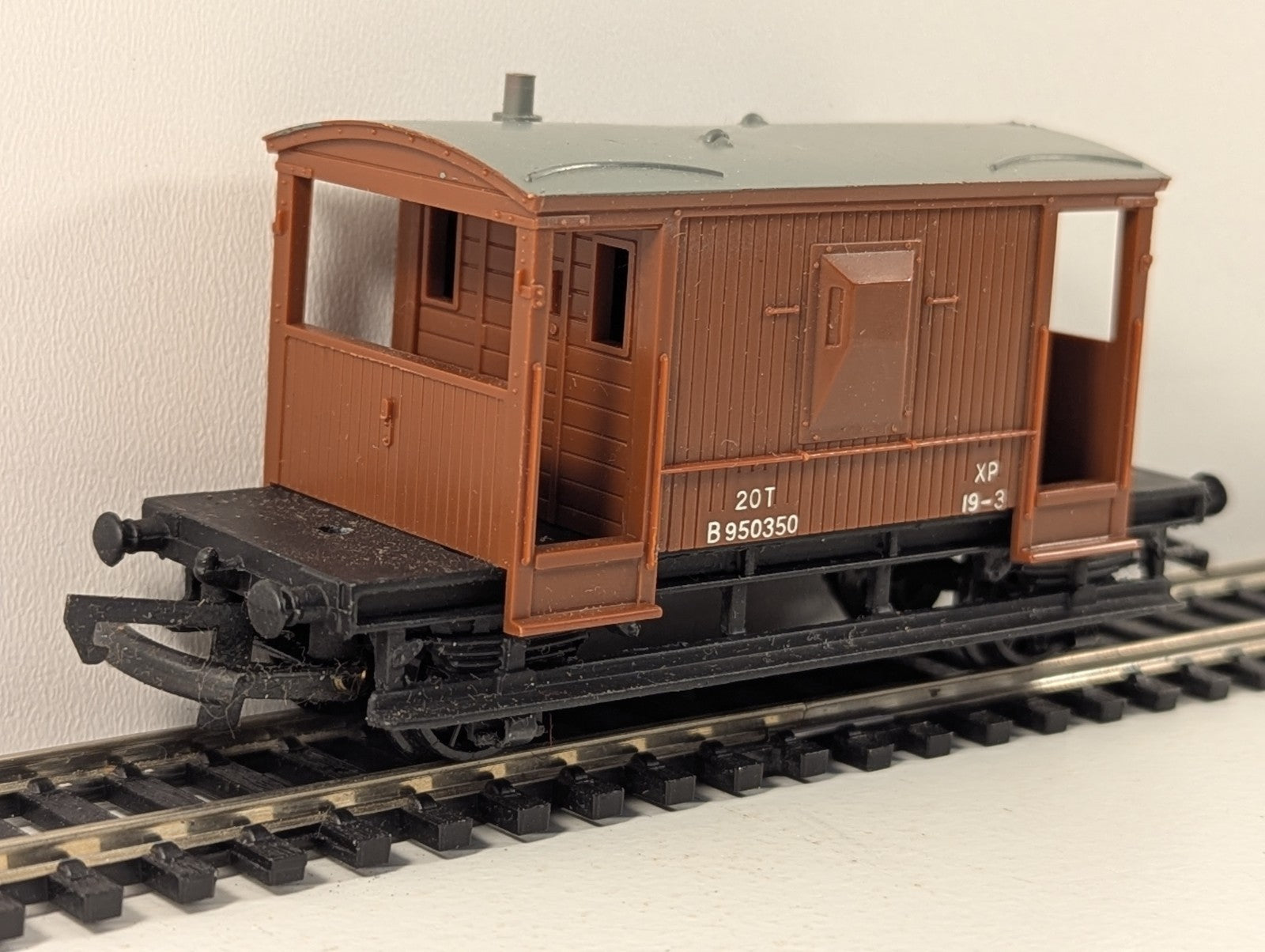Wrenn Railways W4310 OO Gauge 20T BR Standard Brake Van
