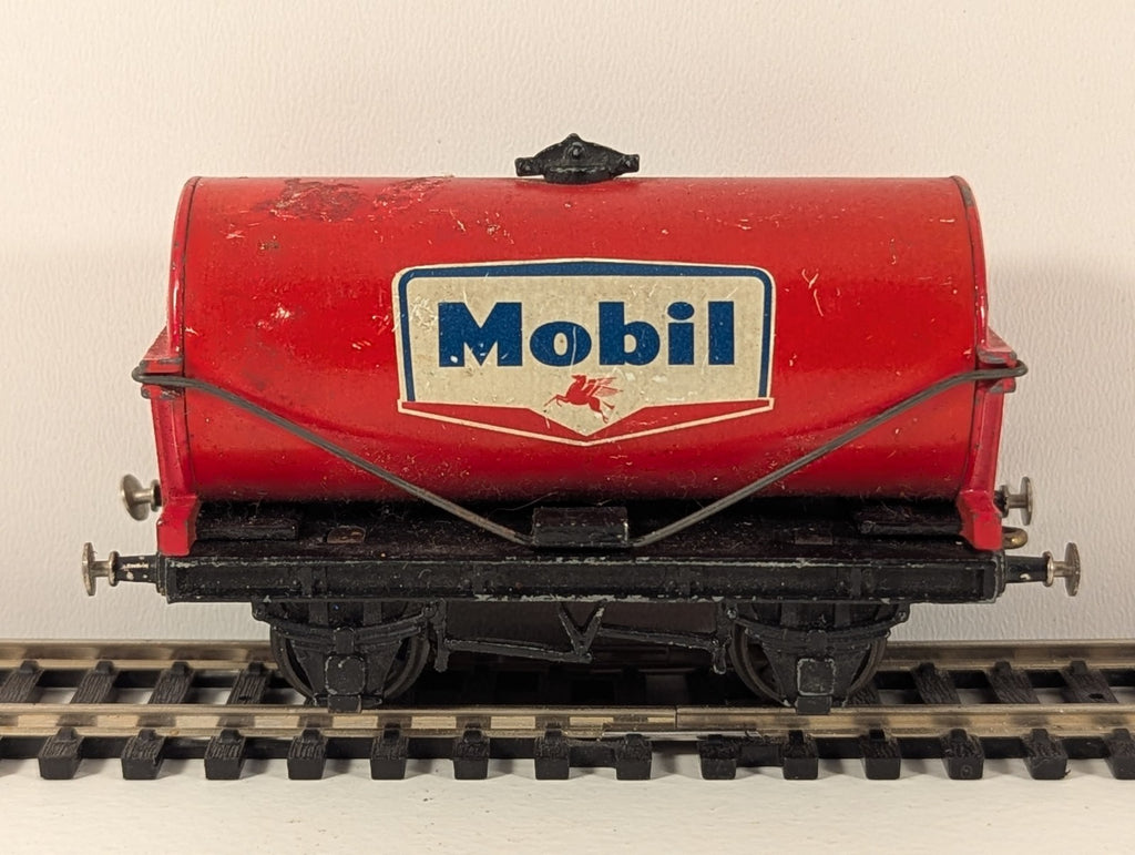 Hornby Dublo Mobil Tank Wagon – OO Gauge
