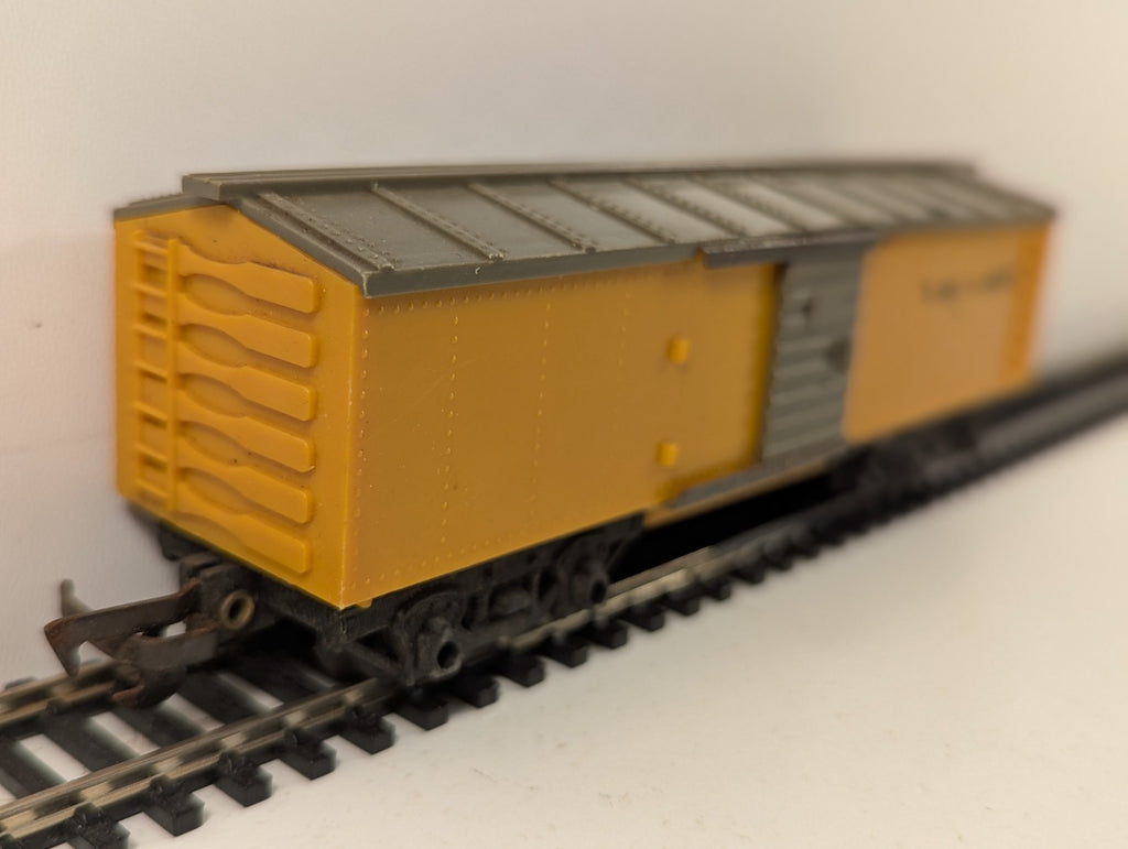 Tri-ang Railways R114 OO Gauge Yellow Box Car