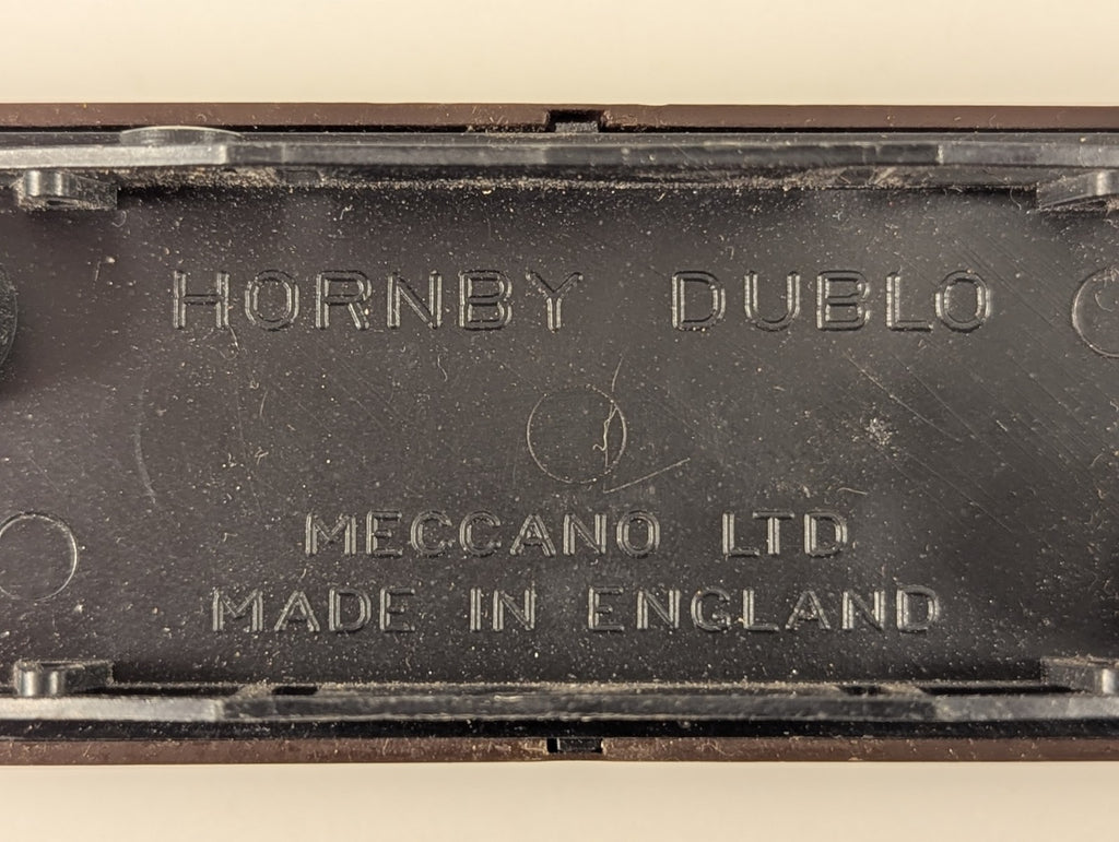 Hornby Dublo 4035 OO Gauge Pullman 1st Class Coach “Aries”