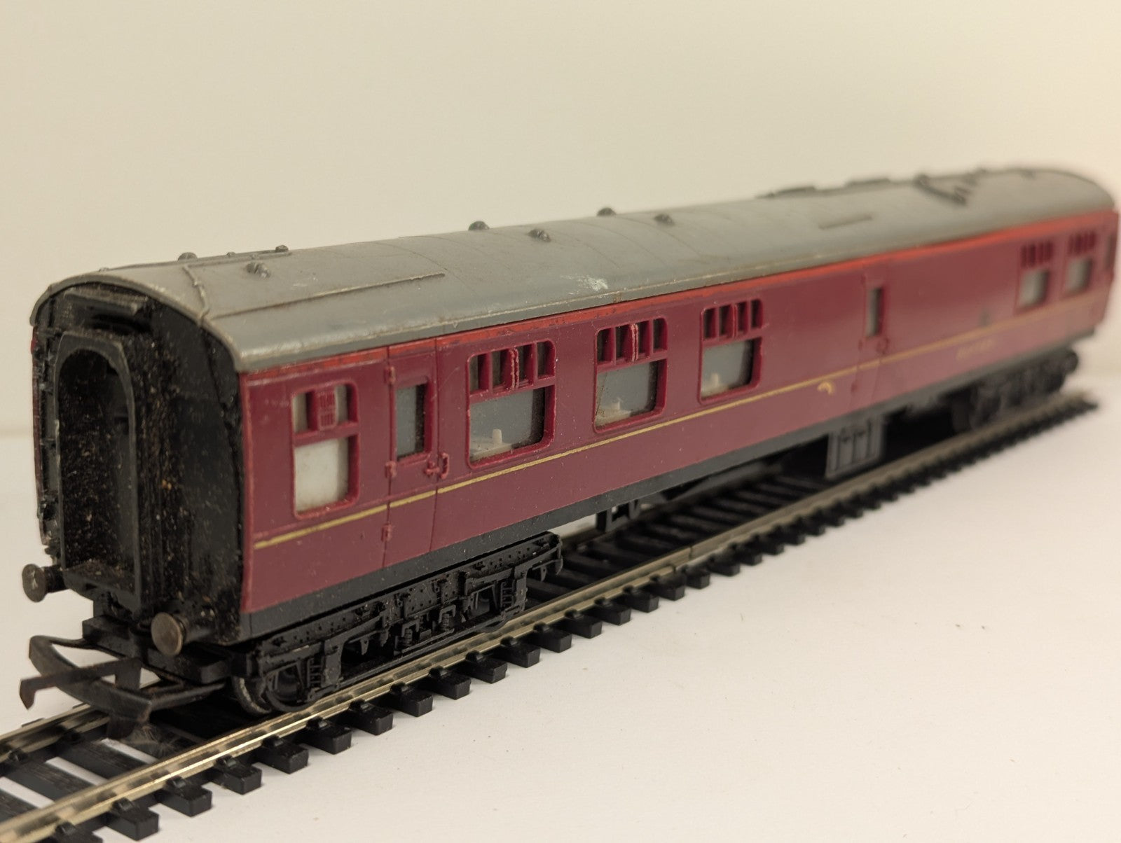 Tri-ang OO Gauge BR Mk1 Corridor Buffet Coach