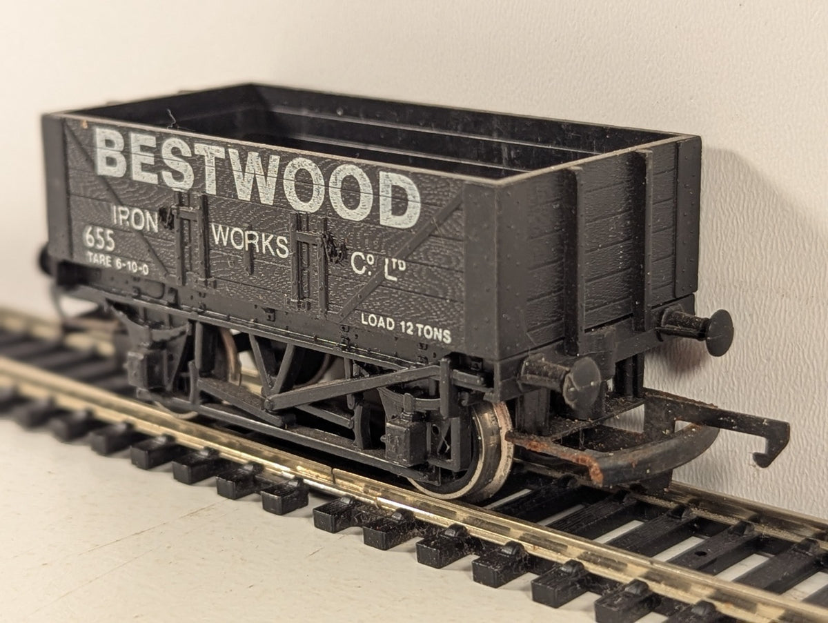 Hornby OO Gauge 7 Plank Open Wagon Bestwood Goods Wagon 655