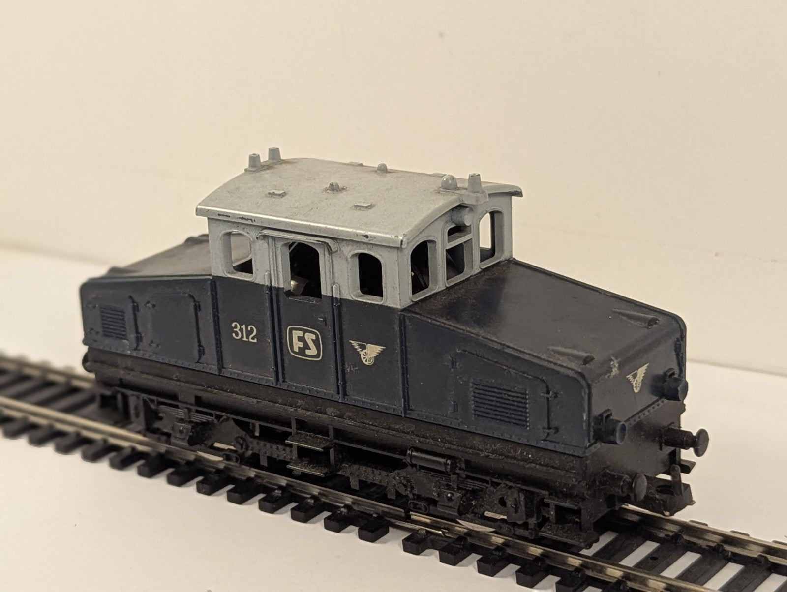 Lima HO Scale FS Class 312 Shunter Diesel Locomotive FS Blue and Green