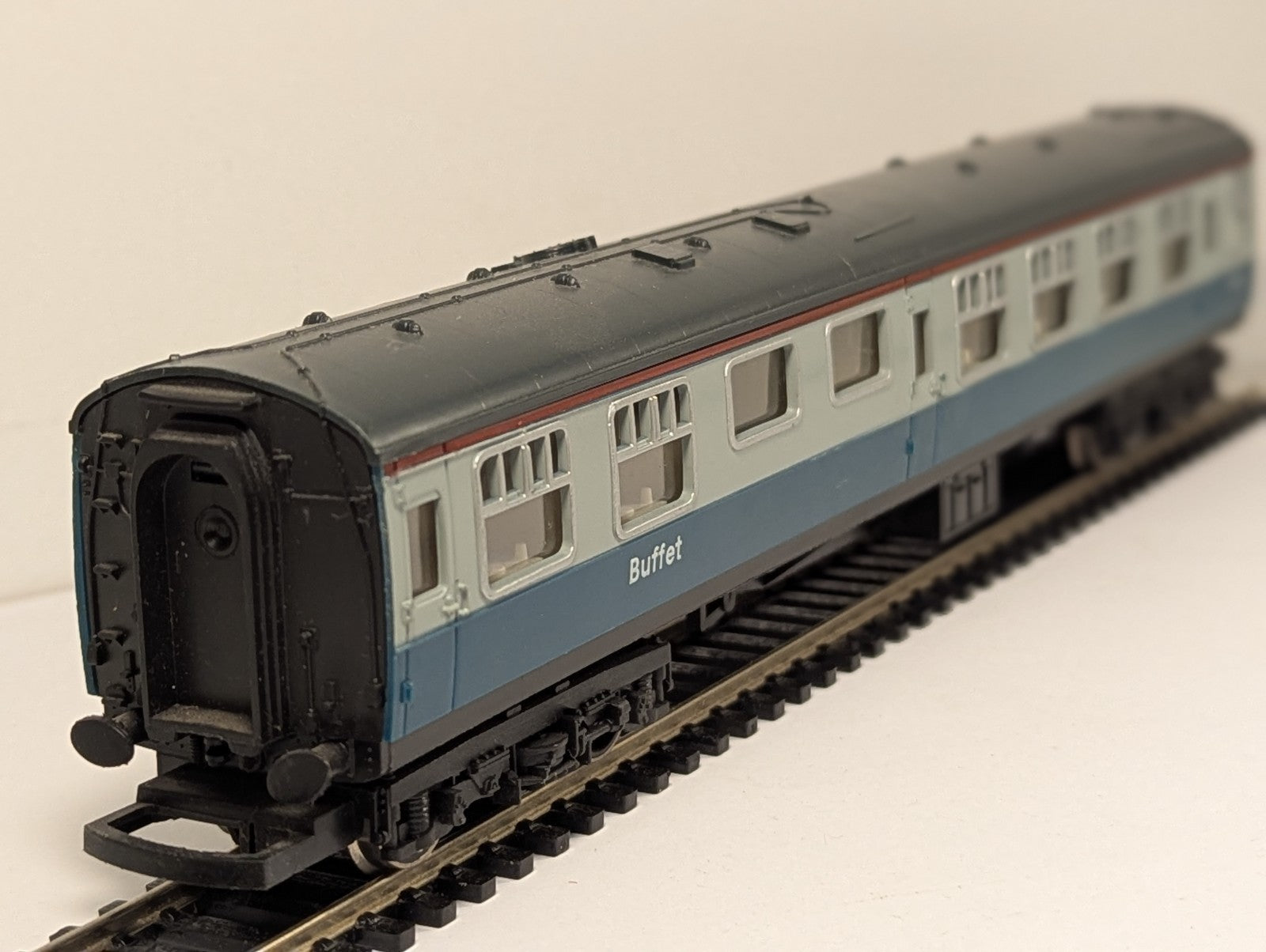 Hornby R923 OO Gauge Inter-City Buffet Car Blue & Grey