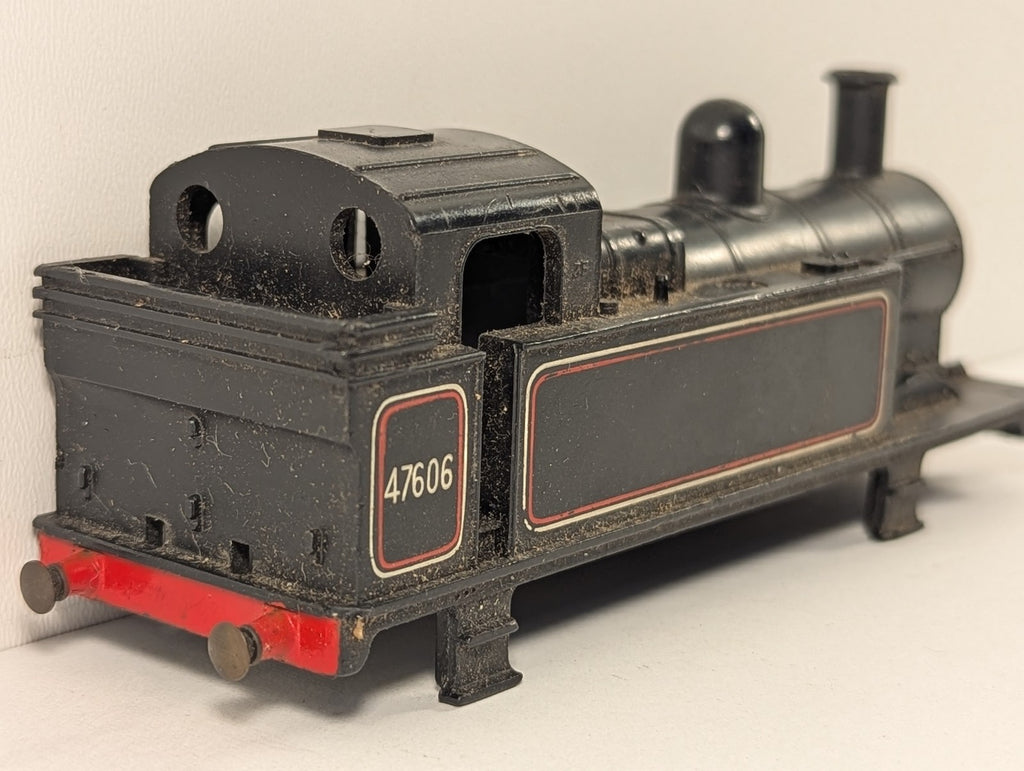 Tri-ang OO Gauge Class 3F Jinty 0-6-0T Locomotive Body 47606 BR Lined Black R52