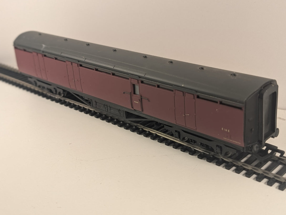 Bachmann 34-653 63ft Thompson BG Full Brake in Crimson