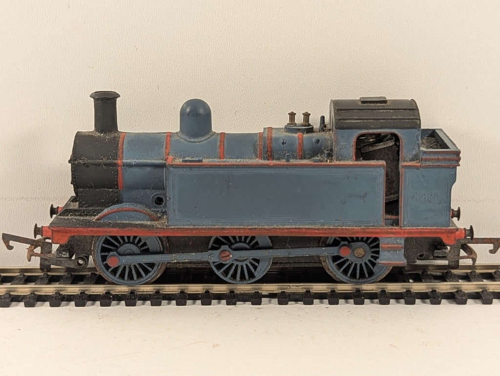 Hornby OO Gauge Class 3F Jinty Tank Locomotive 47606 Repainted Blue R52